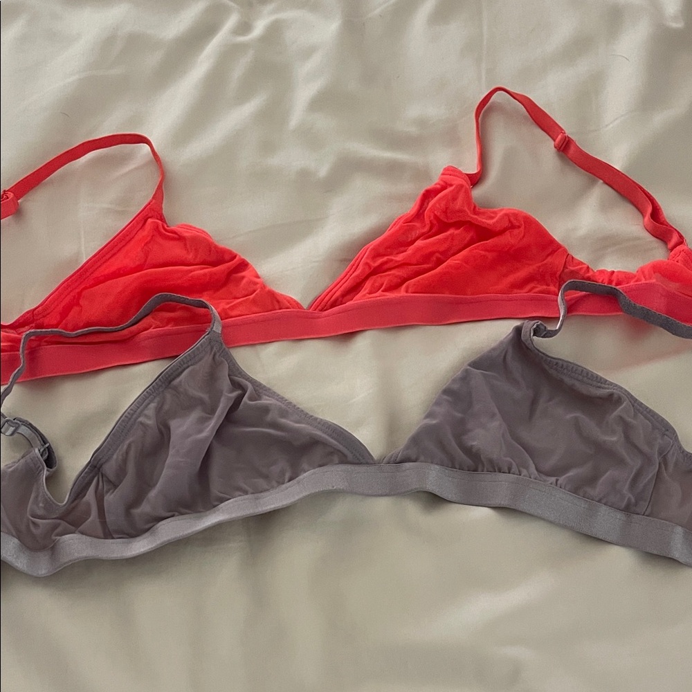 Elegant Red and Gray Bralette Duo